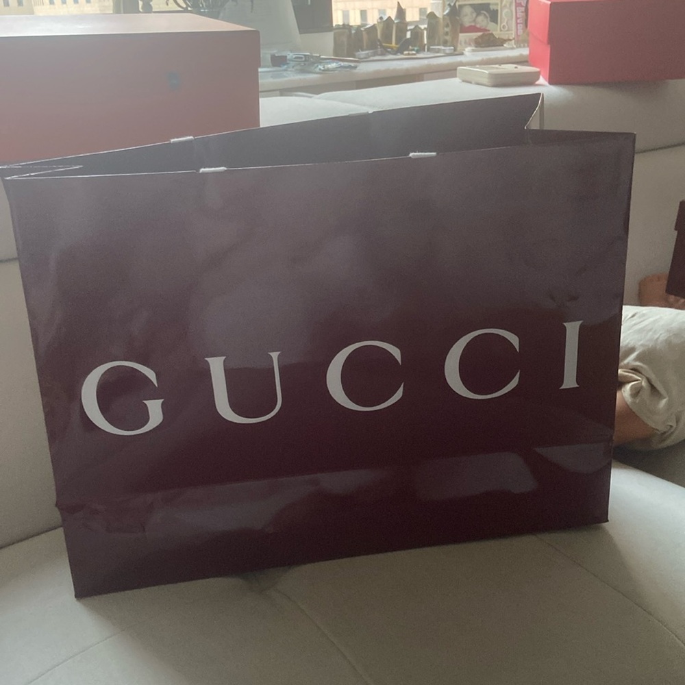 AUTHENTIC LARGE GUCCI SHOPPING BAG19x14x7